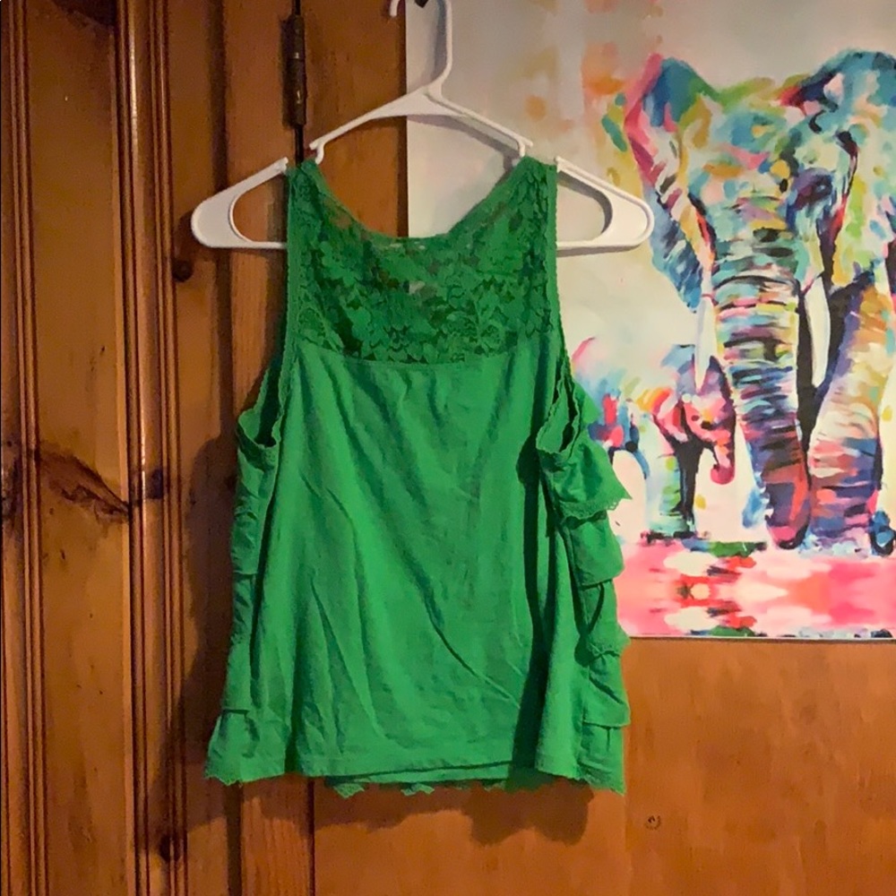 Green Ruffled Tanktop - Picture 2 of 3